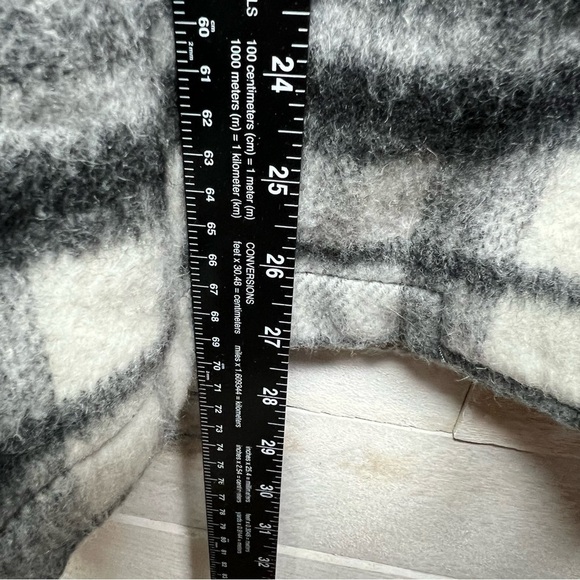 Zara Plaid Flannel Shacket Button Up Womens Large Black White‎ Wool Blend Jacket - Picture 10 of 10